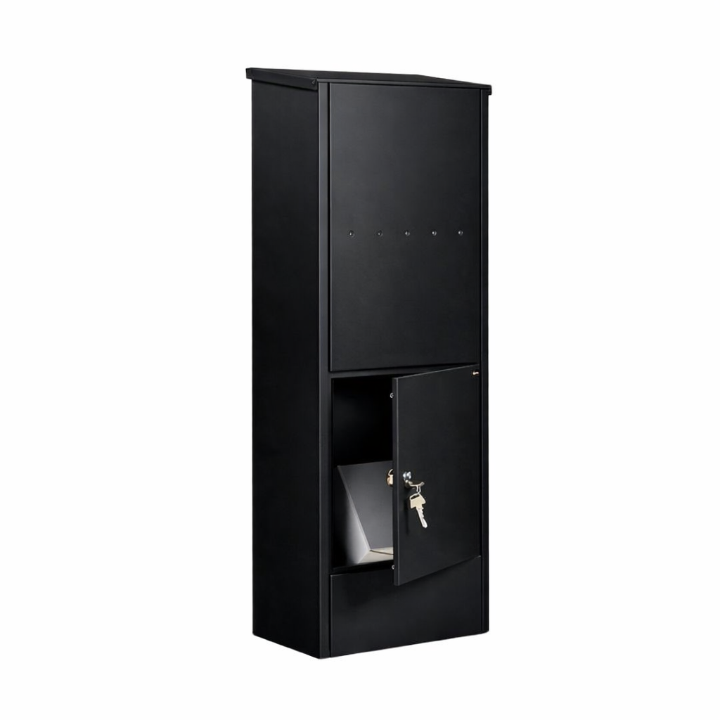 Allux 600 Back brievenbus in zwart kleur. Duurzame en weerbestendige buitenbrievenbus van hoogwaardige kwaliteit, met modern ontwerp en ruime capaciteit voor brieven en pakketjes.