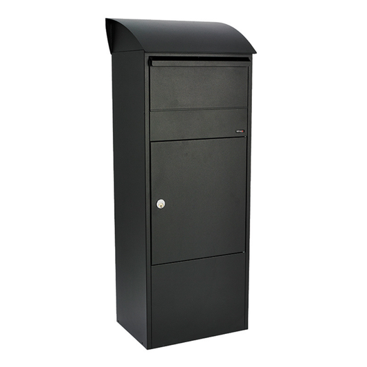 Allux 820 brievenbus in zwart kleur. Duurzame en weerbestendige buitenbrievenbus van hoogwaardige kwaliteit, met modern ontwerp en ruime capaciteit voor brieven en pakketjes.